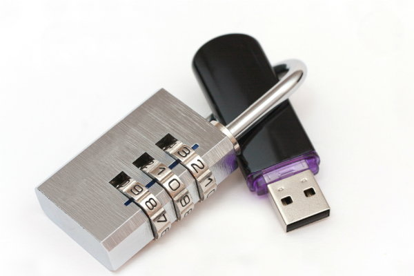 Sicherer USB-Stick durch Verschlüsselung Sicherer USB-Stick durch Verschluesselung